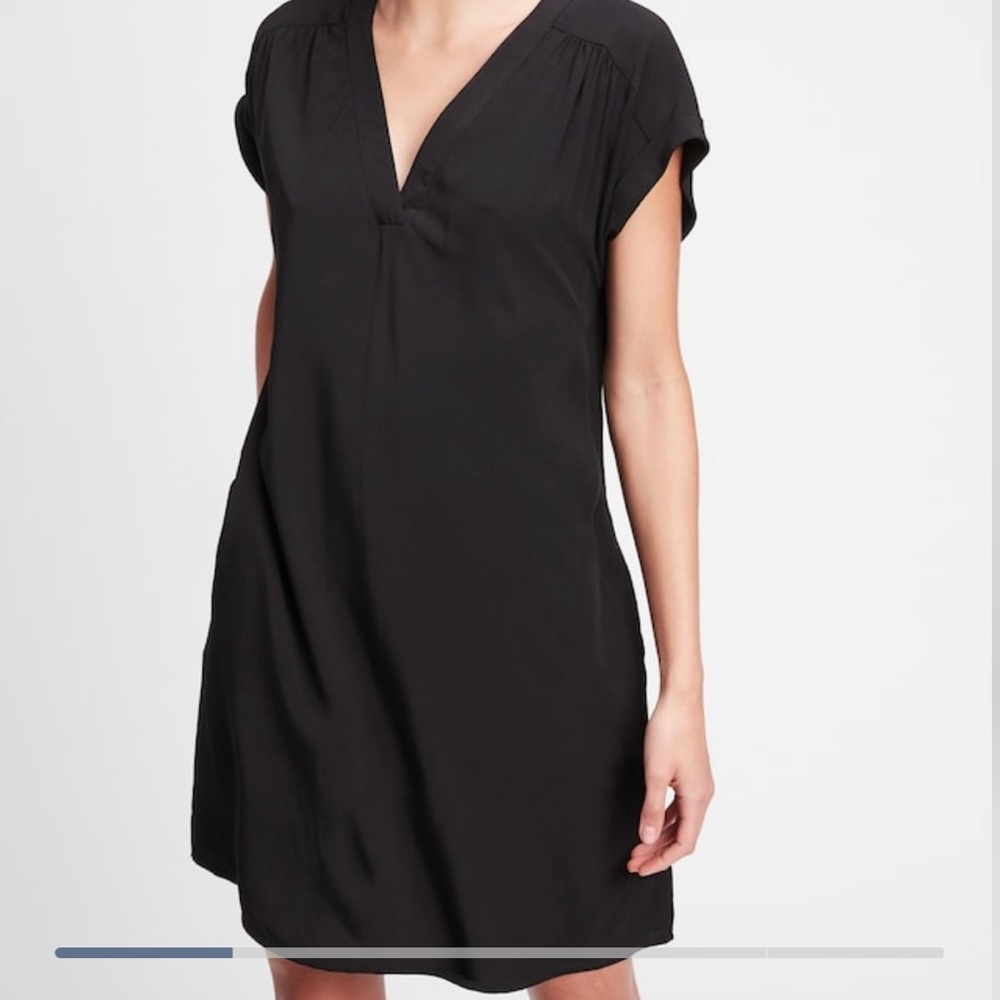 Gap V-neck dress